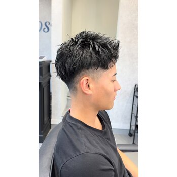 スパイキーショートにフェードの組合せがおすすめ! | 浜松市の本格派メンズヘアサロン