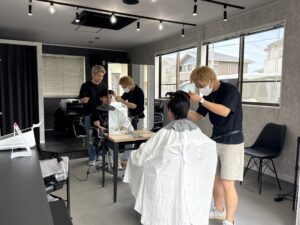 店内 | BOOST men's hair salon | 浜松市の本格派メンズヘアサロン