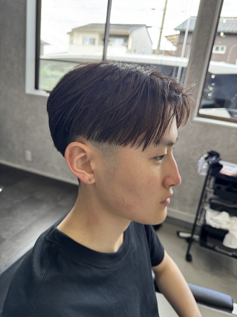 フェードセンターパート | BOOST men's hair salon | 浜松市の本格派メンズヘアサロン| BOOST men's hair salon | 浜松市の本格派メンズヘアサロン