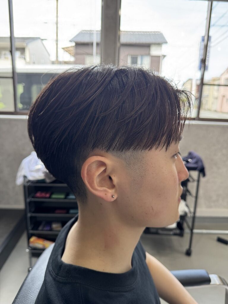 フェードセンターパート | BOOST men's hair salon | 浜松市の本格派メンズヘアサロン| BOOST men's hair salon | 浜松市の本格派メンズヘアサロン