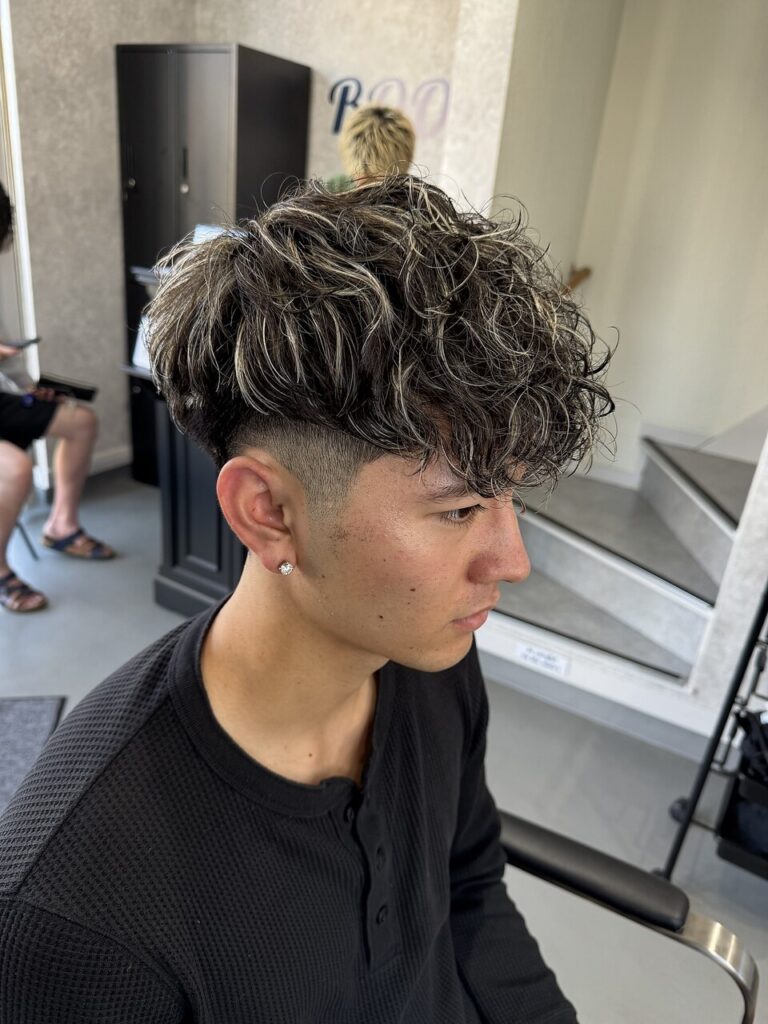 スペインカールorハイライト | BOOST men's hair salon | 浜松市の本格派メンズヘアサロン| BOOST men's hair salon | 浜松市の本格派メンズヘアサロン