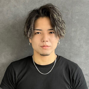 匂坂龍二 | BOOST men's hair salon | 浜松市の本格派メンズヘアサロン