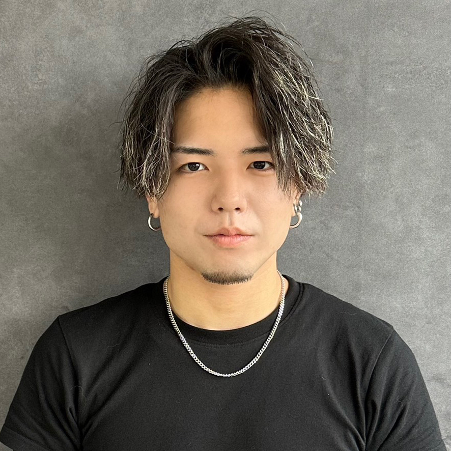 匂坂龍二 | BOOST men's hair salon | 浜松市の本格派メンズヘアサロン