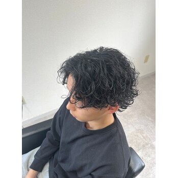 サーフカールパーマ　黒髪、茶髪 | BOOST men's hair salon | 浜松市の本格派メンズヘアサロン