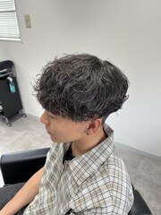 シャドウパーマ