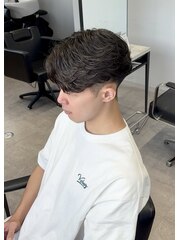 ニュアンスフェザーパーマ | BOOST men's hair salon | 浜松市の本格派メンズヘアサロン